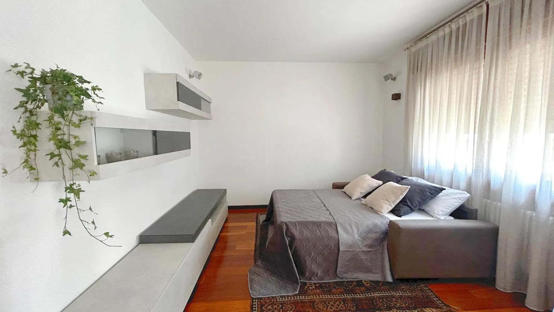 Orange Apartment Chirignago-Zelarino